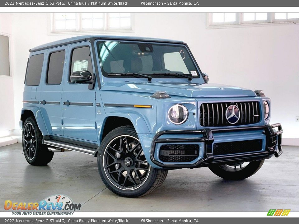 Front 3/4 View of 2022 Mercedes-Benz G 63 AMG Photo #12