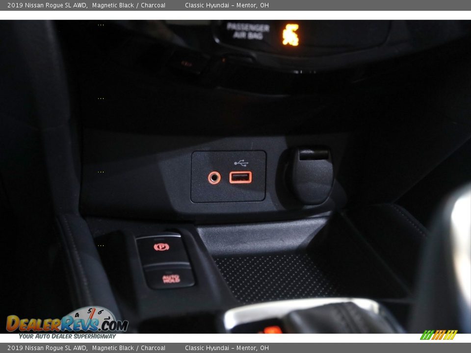 2019 Nissan Rogue SL AWD Magnetic Black / Charcoal Photo #14