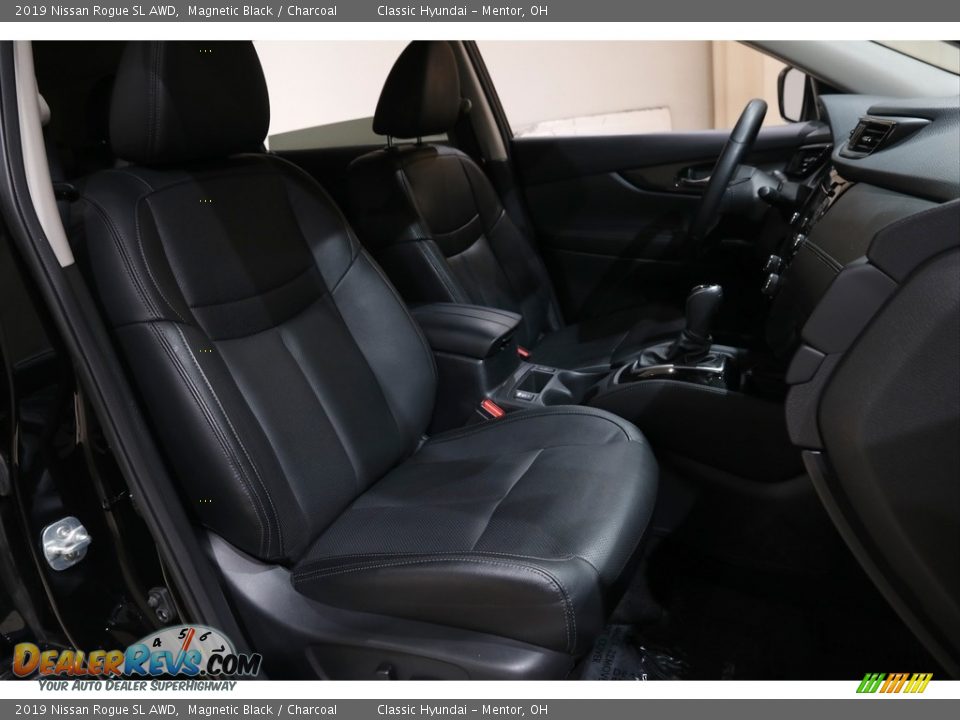 2019 Nissan Rogue SL AWD Magnetic Black / Charcoal Photo #17