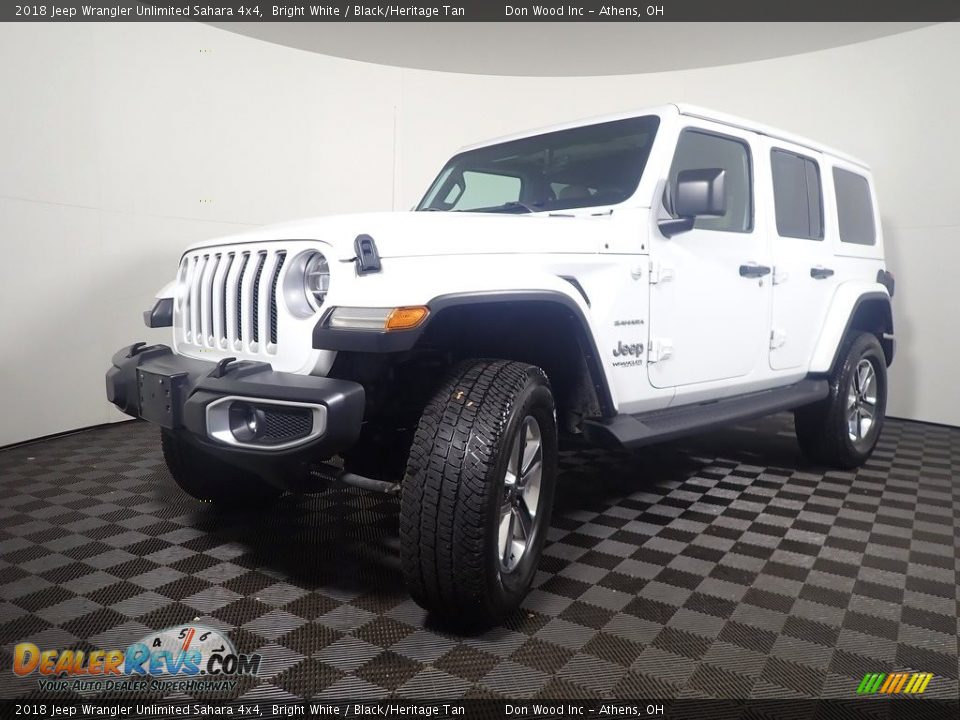 2018 Jeep Wrangler Unlimited Sahara 4x4 Bright White / Black/Heritage Tan Photo #9