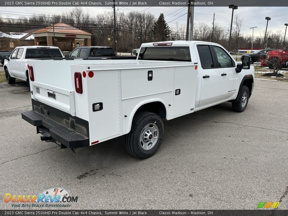 2023 GMC Sierra 2500HD Pro Double Cab 4x4 Chassis Summit White / Jet Black Photo #3