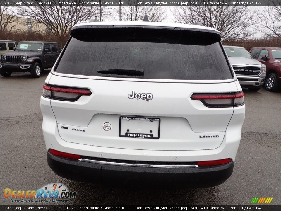 2023 Jeep Grand Cherokee L Limited 4x4 Bright White / Global Black Photo #4