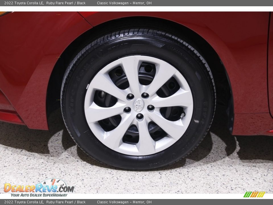 2022 Toyota Corolla LE Wheel Photo #18