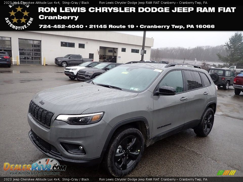 2023 Jeep Cherokee Altitude Lux 4x4 Sting-Gray / Black Photo #1