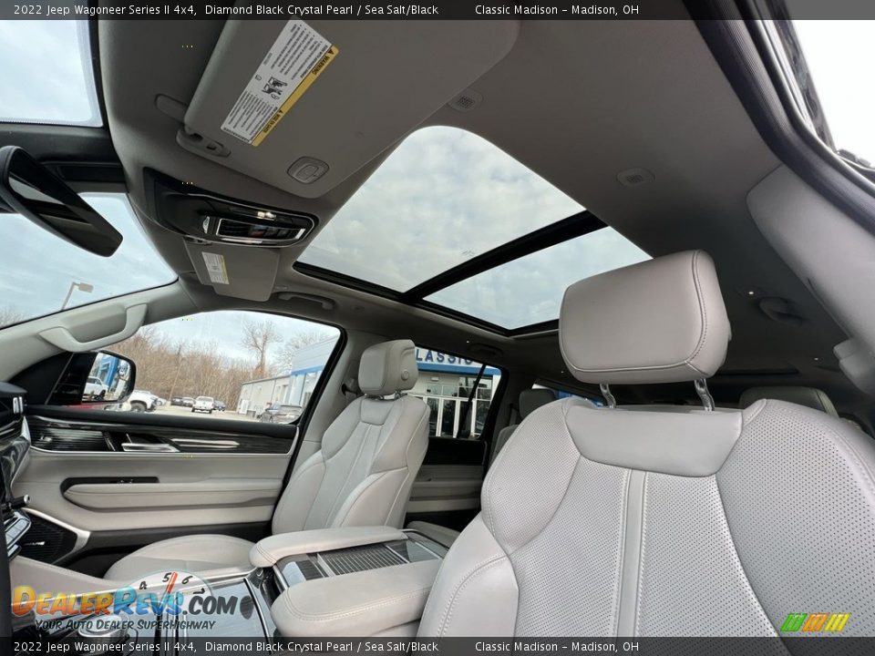 Sunroof of 2022 Jeep Wagoneer Series II 4x4 Photo #16