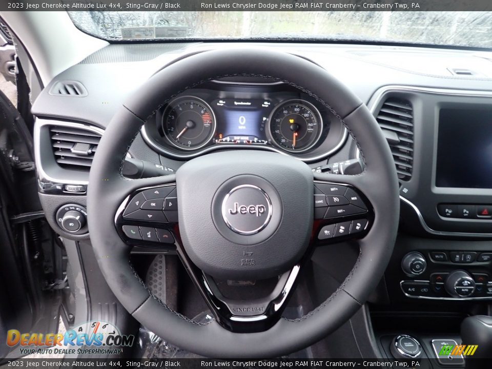 2023 Jeep Cherokee Altitude Lux 4x4 Steering Wheel Photo #18