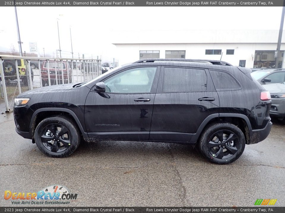 2023 Jeep Cherokee Altitude Lux 4x4 Diamond Black Crystal Pearl / Black Photo #2