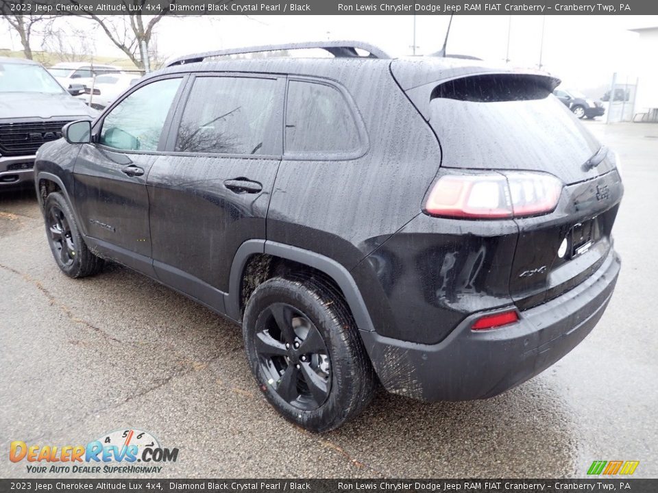 2023 Jeep Cherokee Altitude Lux 4x4 Diamond Black Crystal Pearl / Black Photo #3