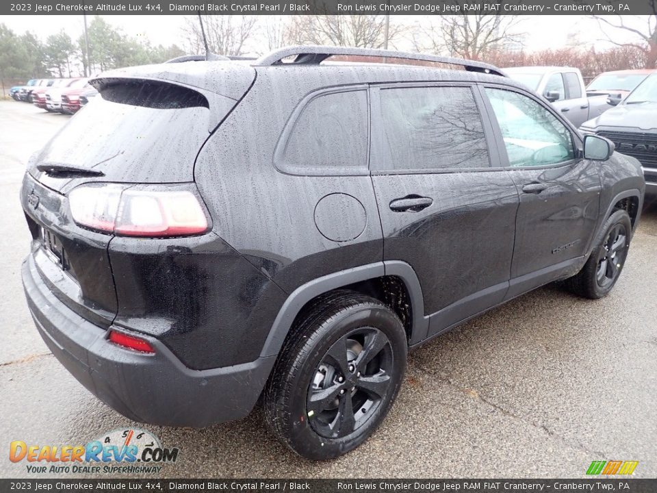 2023 Jeep Cherokee Altitude Lux 4x4 Diamond Black Crystal Pearl / Black Photo #5