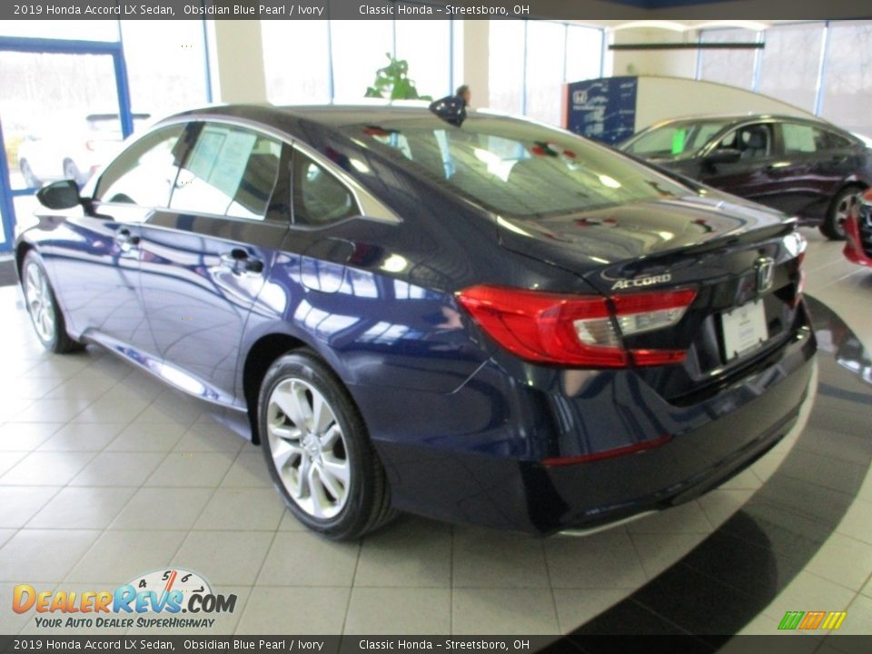 2019 Honda Accord LX Sedan Obsidian Blue Pearl / Ivory Photo #9