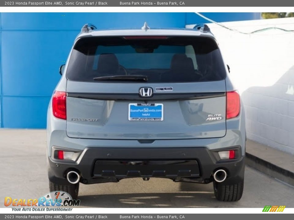 2023 Honda Passport Elite AWD Sonic Gray Pearl / Black Photo #5