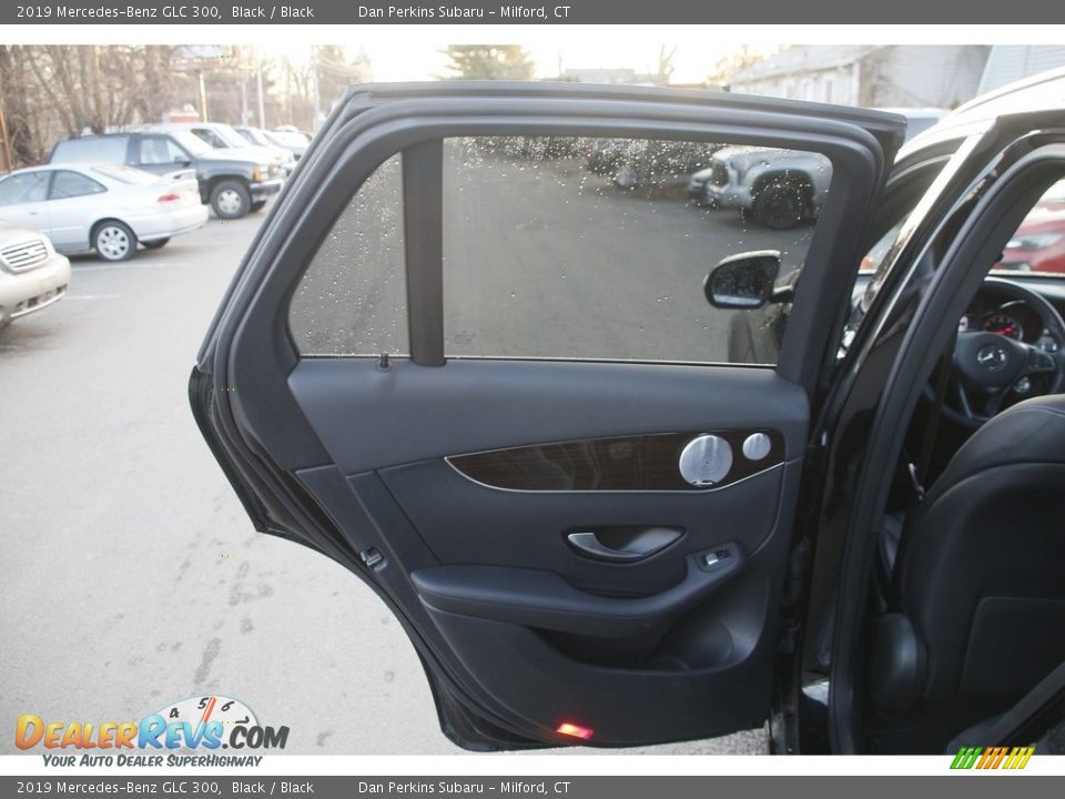 2019 Mercedes-Benz GLC 300 Black / Black Photo #12