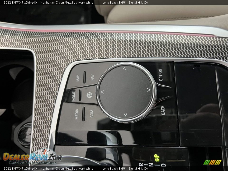Controls of 2022 BMW X5 xDrive40i Photo #26