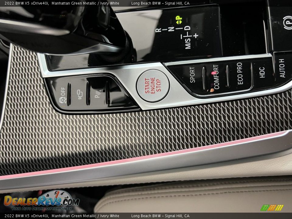 Controls of 2022 BMW X5 xDrive40i Photo #27