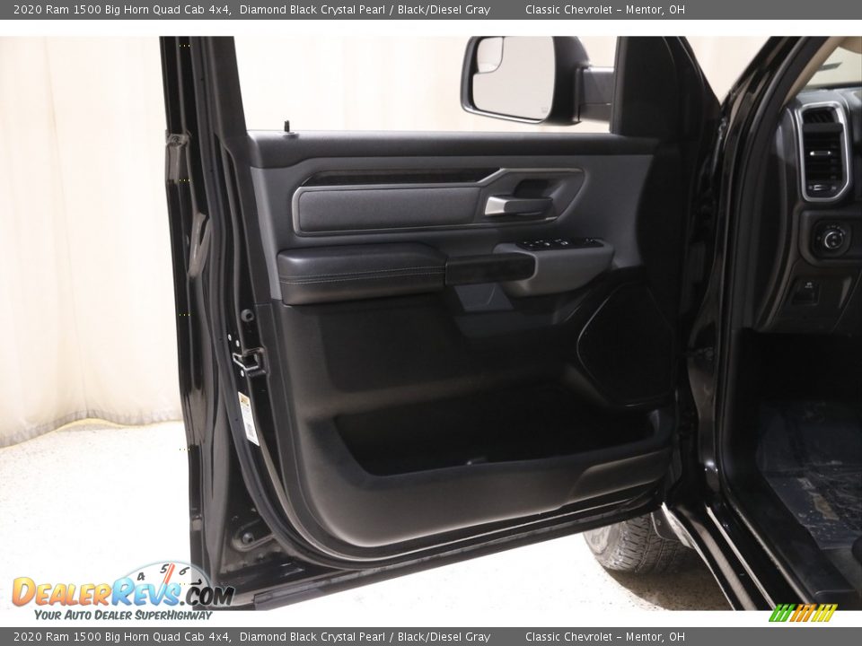 2020 Ram 1500 Big Horn Quad Cab 4x4 Diamond Black Crystal Pearl / Black/Diesel Gray Photo #4