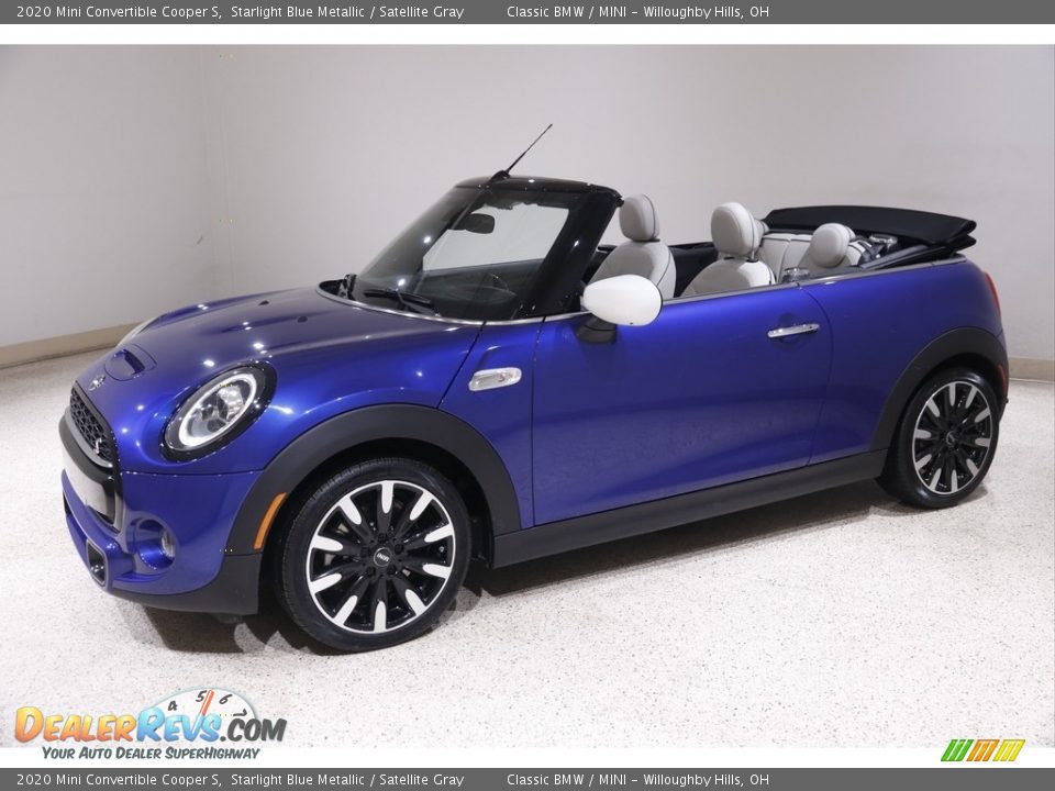 Front 3/4 View of 2020 Mini Convertible Cooper S Photo #4