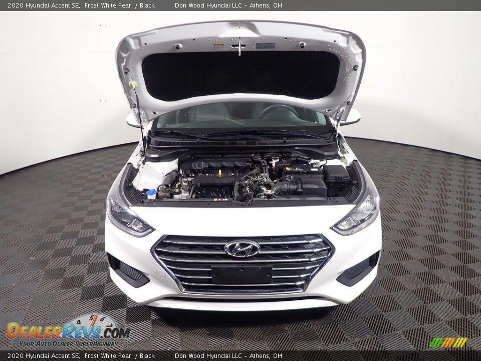 2020 Hyundai Accent SE Frost White Pearl / Black Photo #6