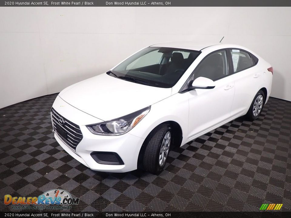 2020 Hyundai Accent SE Frost White Pearl / Black Photo #9