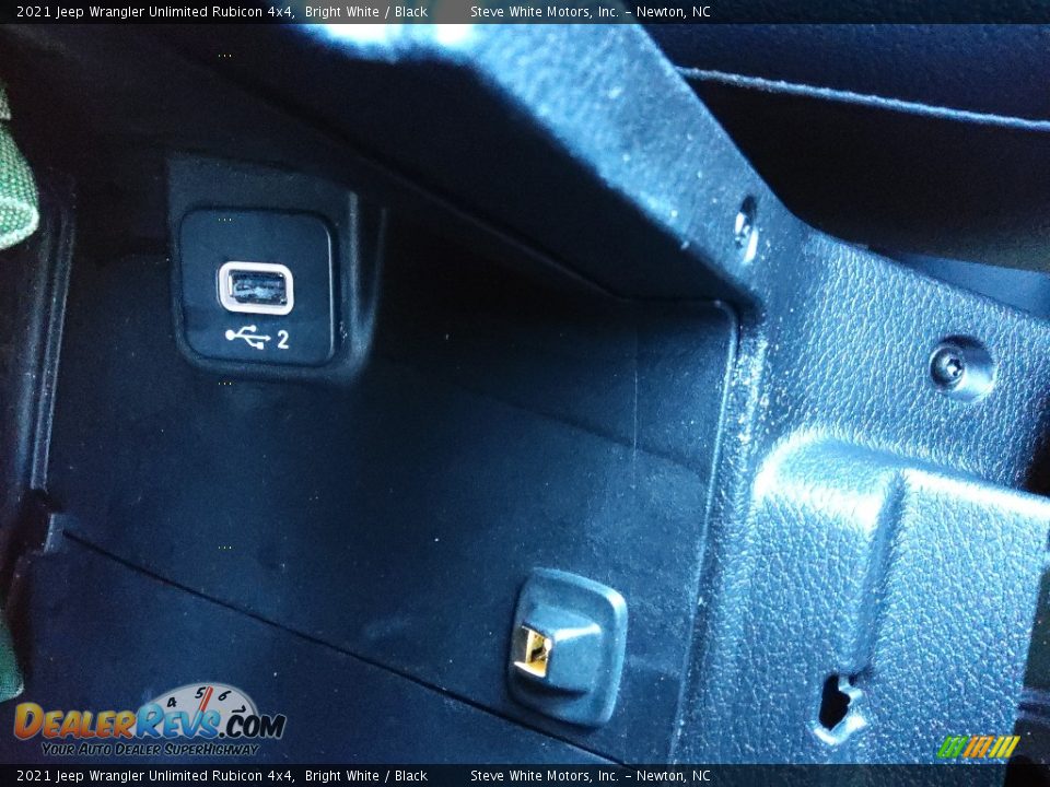 2021 Jeep Wrangler Unlimited Rubicon 4x4 Bright White / Black Photo #27