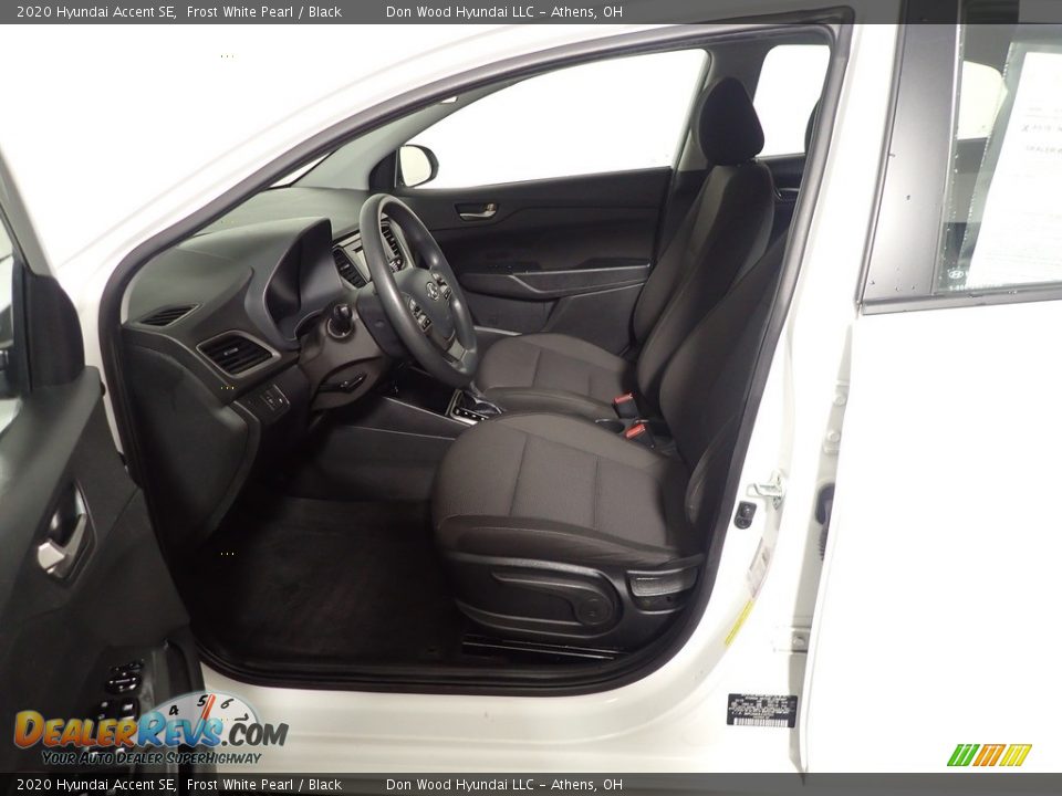 2020 Hyundai Accent SE Frost White Pearl / Black Photo #20
