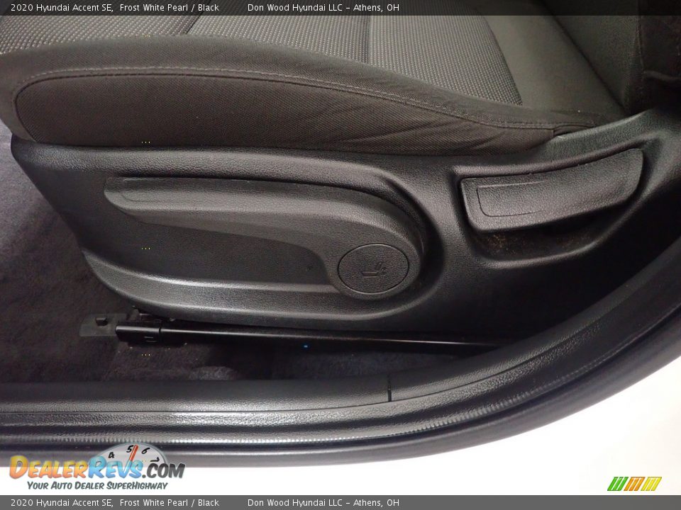2020 Hyundai Accent SE Frost White Pearl / Black Photo #21