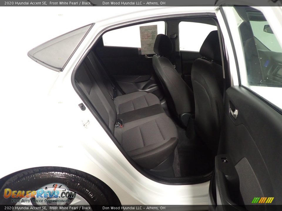 2020 Hyundai Accent SE Frost White Pearl / Black Photo #34