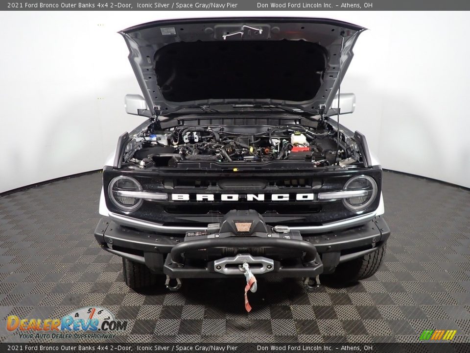 2021 Ford Bronco Outer Banks 4x4 2-Door Iconic Silver / Space Gray/Navy Pier Photo #6
