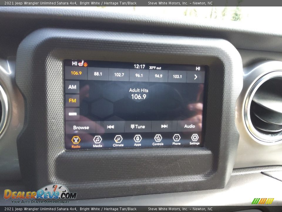2021 Jeep Wrangler Unlimited Sahara 4x4 Bright White / Heritage Tan/Black Photo #22