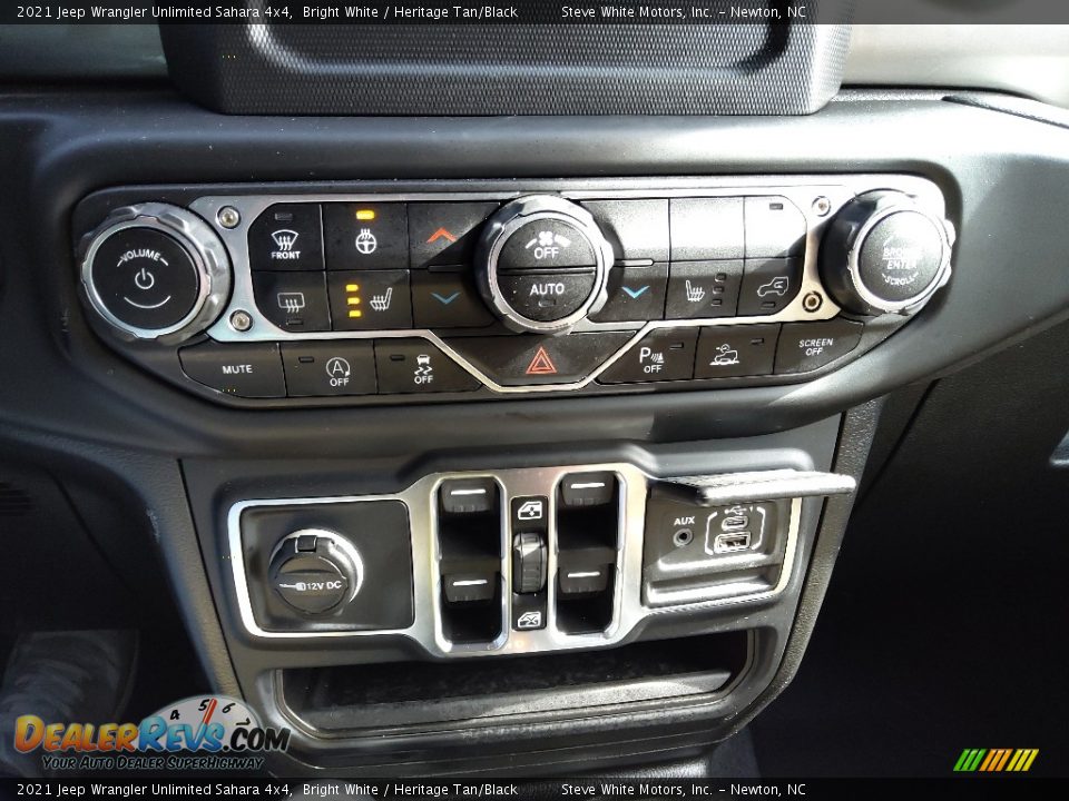 2021 Jeep Wrangler Unlimited Sahara 4x4 Bright White / Heritage Tan/Black Photo #25