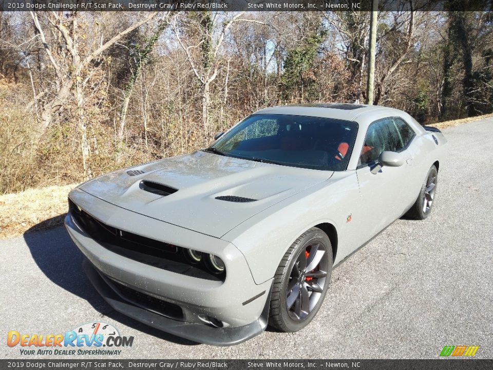 2019 Dodge Challenger R/T Scat Pack Destroyer Gray / Ruby Red/Black Photo #2