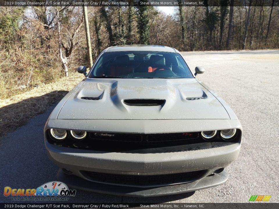 2019 Dodge Challenger R/T Scat Pack Destroyer Gray / Ruby Red/Black Photo #3