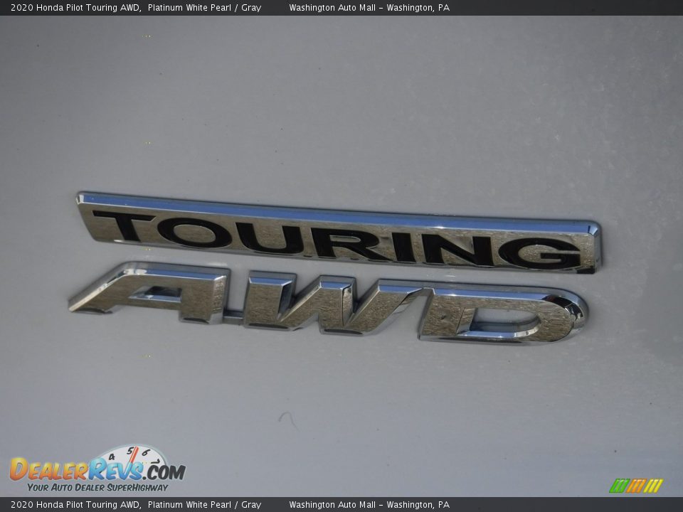2020 Honda Pilot Touring AWD Platinum White Pearl / Gray Photo #10