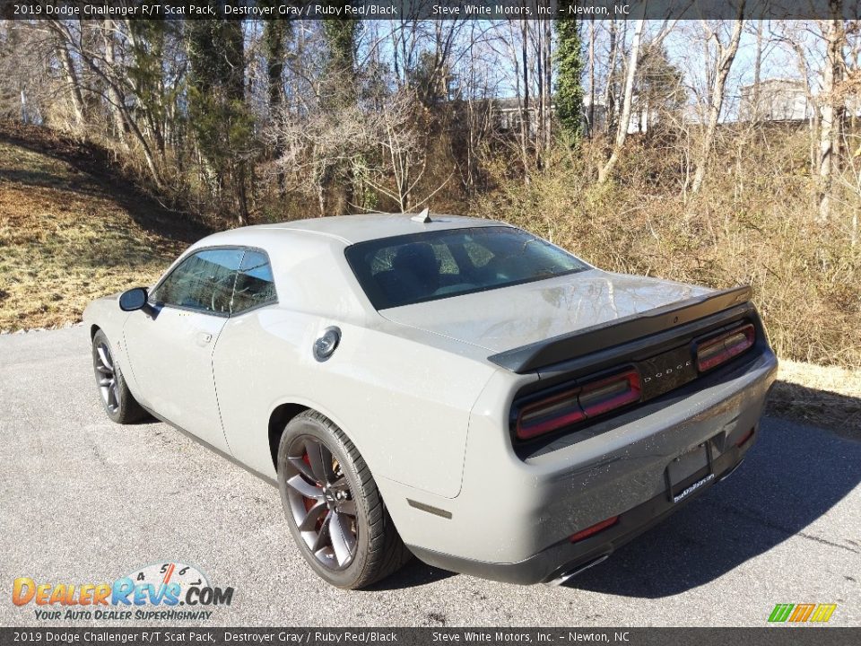 2019 Dodge Challenger R/T Scat Pack Destroyer Gray / Ruby Red/Black Photo #8