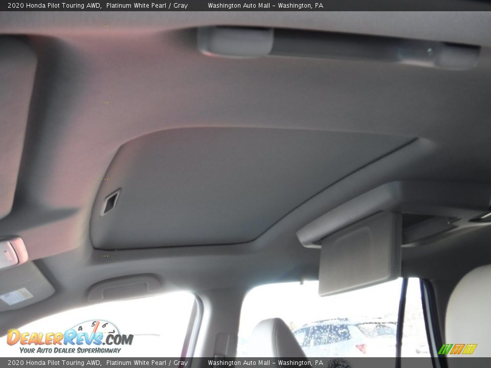 2020 Honda Pilot Touring AWD Platinum White Pearl / Gray Photo #13