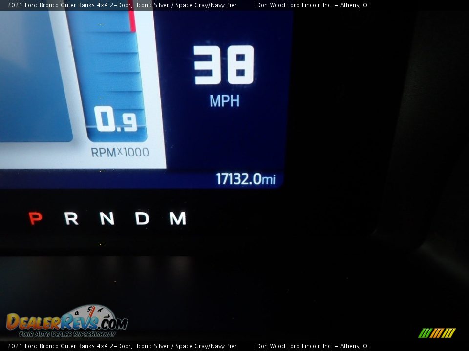 2021 Ford Bronco Outer Banks 4x4 2-Door Iconic Silver / Space Gray/Navy Pier Photo #36