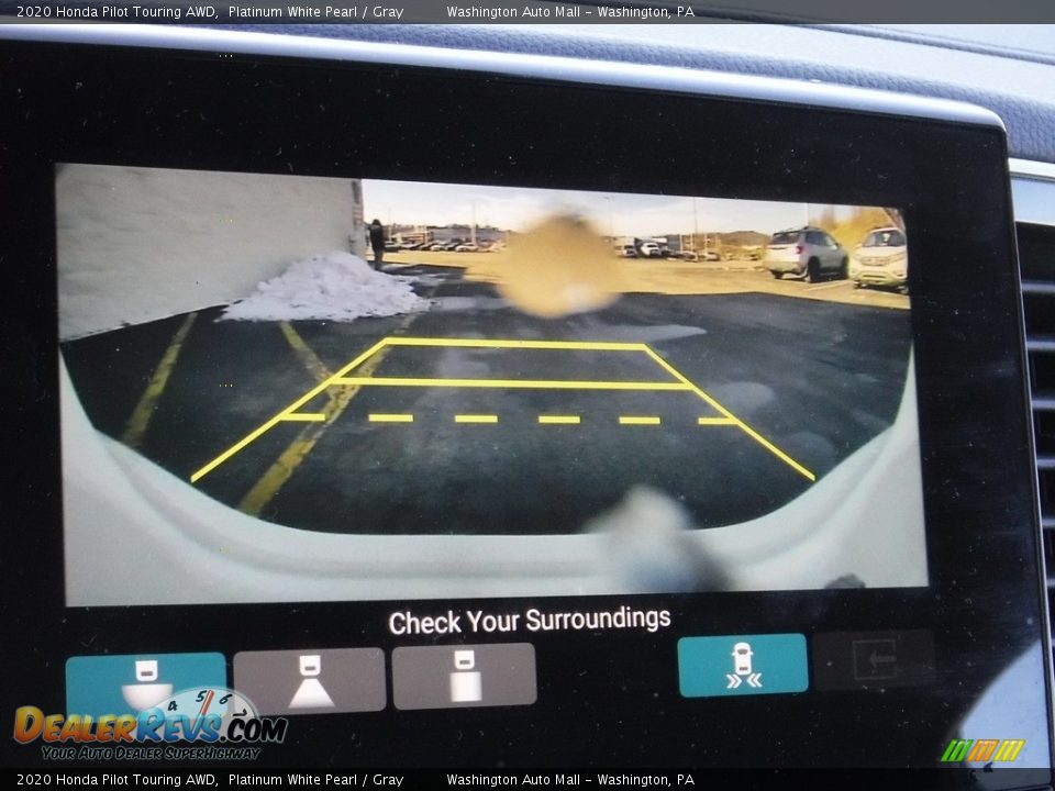 2020 Honda Pilot Touring AWD Platinum White Pearl / Gray Photo #24
