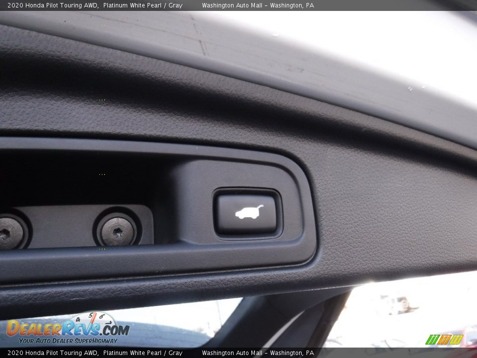 2020 Honda Pilot Touring AWD Platinum White Pearl / Gray Photo #34