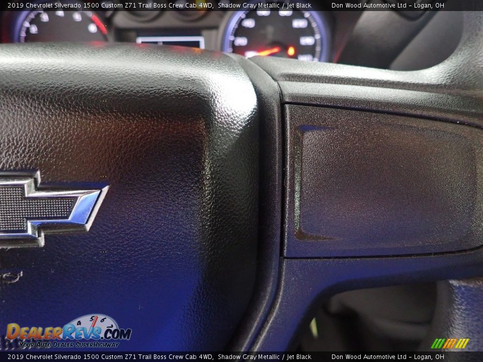 2019 Chevrolet Silverado 1500 Custom Z71 Trail Boss Crew Cab 4WD Shadow Gray Metallic / Jet Black Photo #15