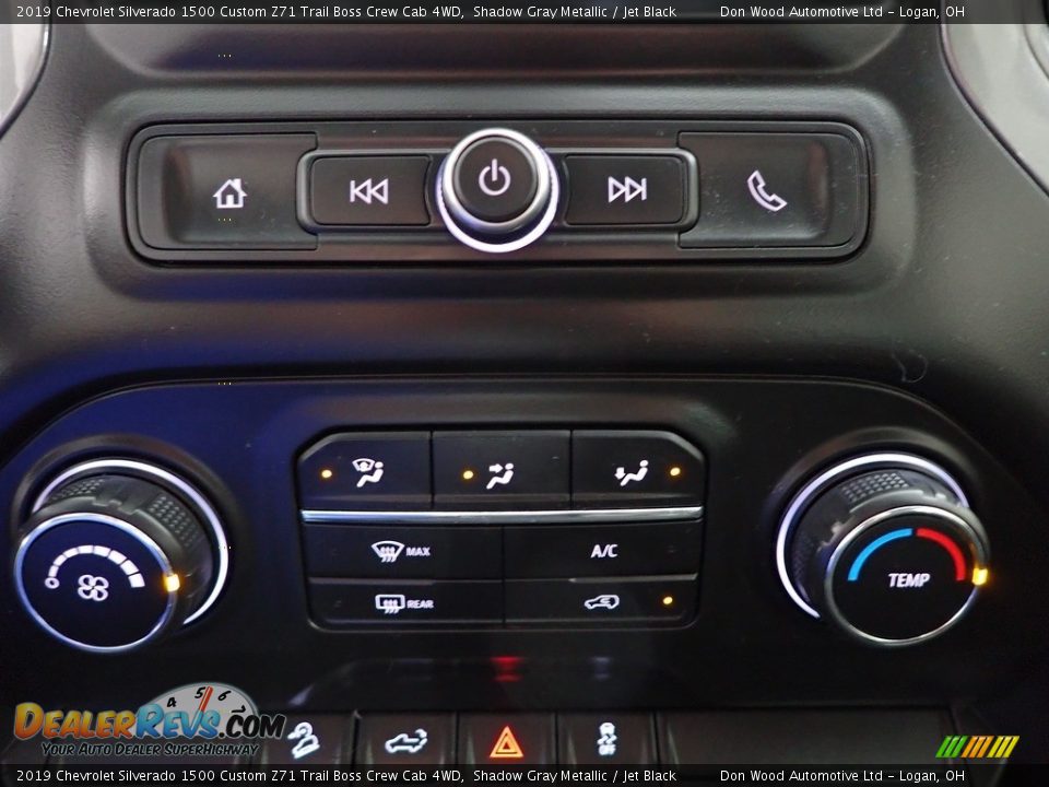 2019 Chevrolet Silverado 1500 Custom Z71 Trail Boss Crew Cab 4WD Shadow Gray Metallic / Jet Black Photo #17