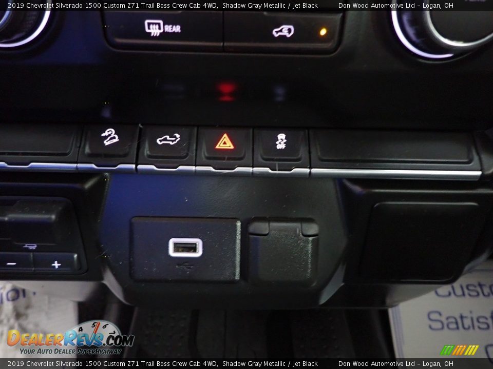 2019 Chevrolet Silverado 1500 Custom Z71 Trail Boss Crew Cab 4WD Shadow Gray Metallic / Jet Black Photo #18