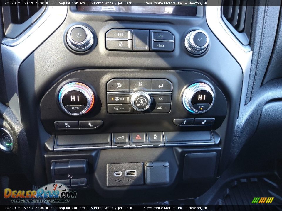 Controls of 2022 GMC Sierra 2500HD SLE Regular Cab 4WD Photo #24