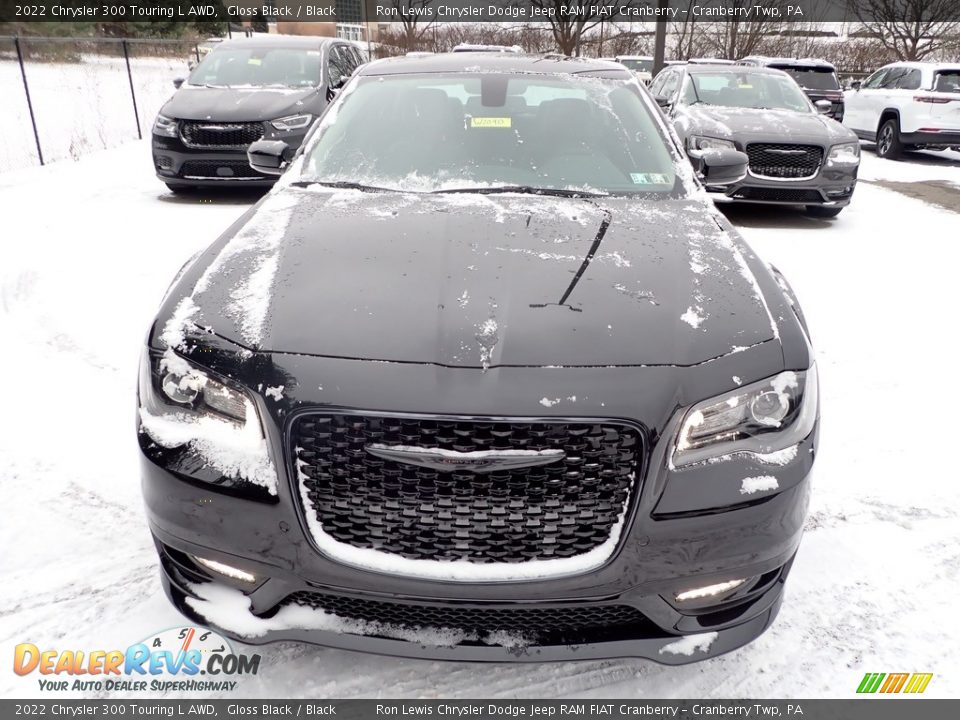 2022 Chrysler 300 Touring L AWD Gloss Black / Black Photo #8