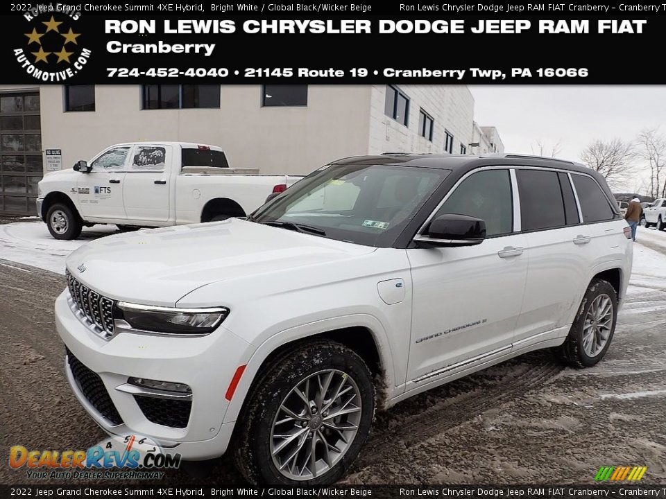 2022 Jeep Grand Cherokee Summit 4XE Hybrid Bright White / Global Black/Wicker Beige Photo #1