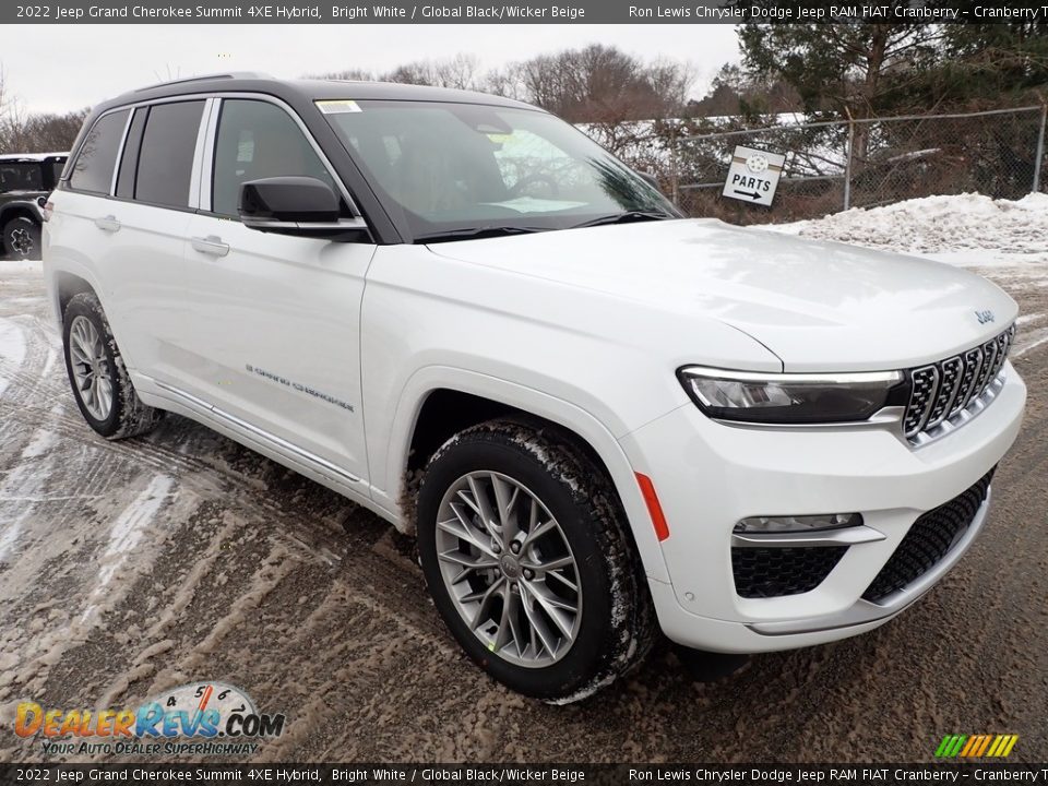 2022 Jeep Grand Cherokee Summit 4XE Hybrid Bright White / Global Black/Wicker Beige Photo #3