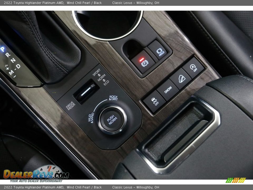 2022 Toyota Highlander Platinum AWD Wind Chill Pearl / Black Photo #17