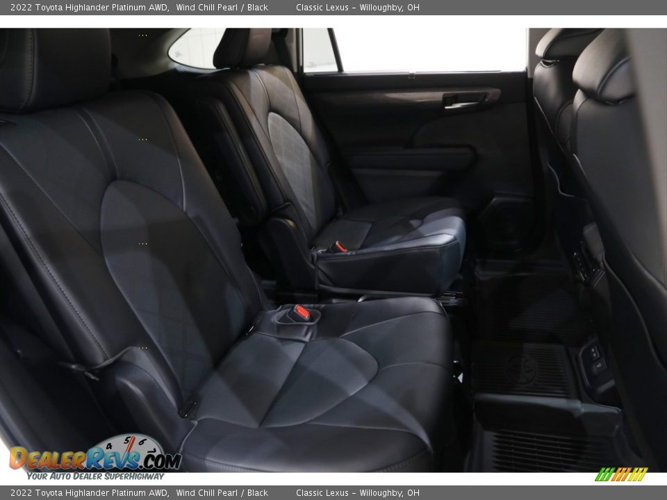 2022 Toyota Highlander Platinum AWD Wind Chill Pearl / Black Photo #19