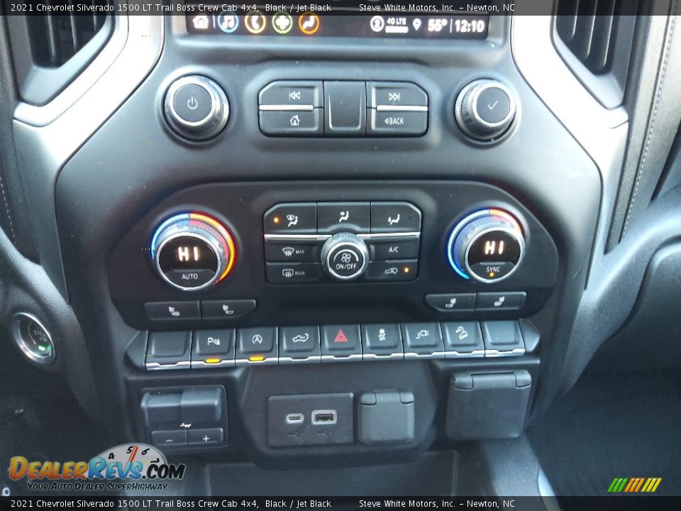 Controls of 2021 Chevrolet Silverado 1500 LT Trail Boss Crew Cab 4x4 Photo #31