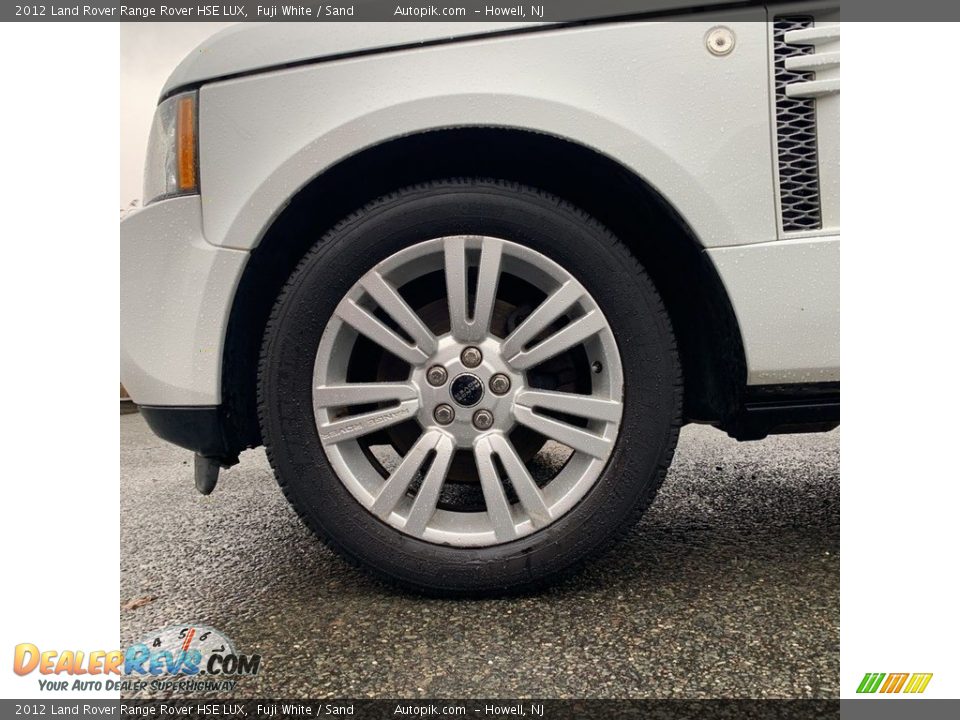 2012 Land Rover Range Rover HSE LUX Fuji White / Sand Photo #10