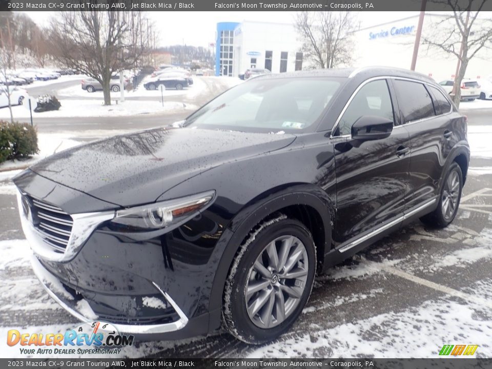 Front 3/4 View of 2023 Mazda CX-9 Grand Touring AWD Photo #7