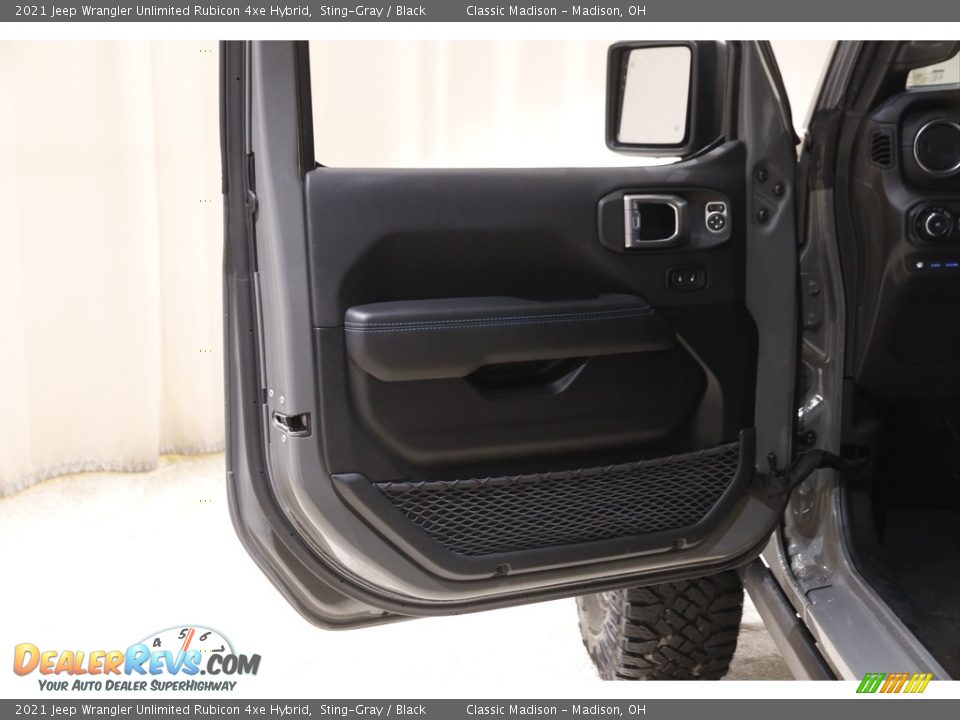2021 Jeep Wrangler Unlimited Rubicon 4xe Hybrid Sting-Gray / Black Photo #4